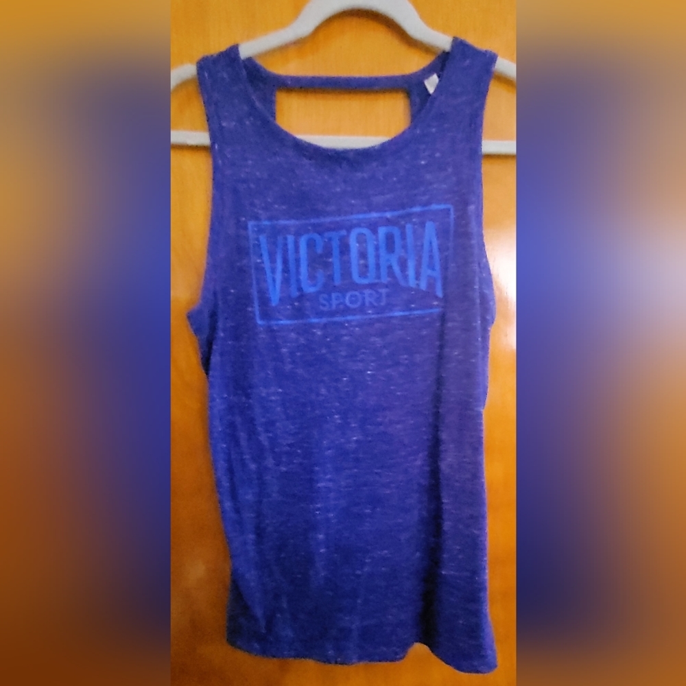 Victoria  Secret /  VICTORIA SPORT    Active   Top     Size   M